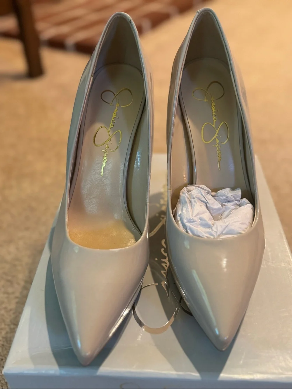 Jessica Simpson Dove Patent Pointed-Toe Pumps in Light Gray